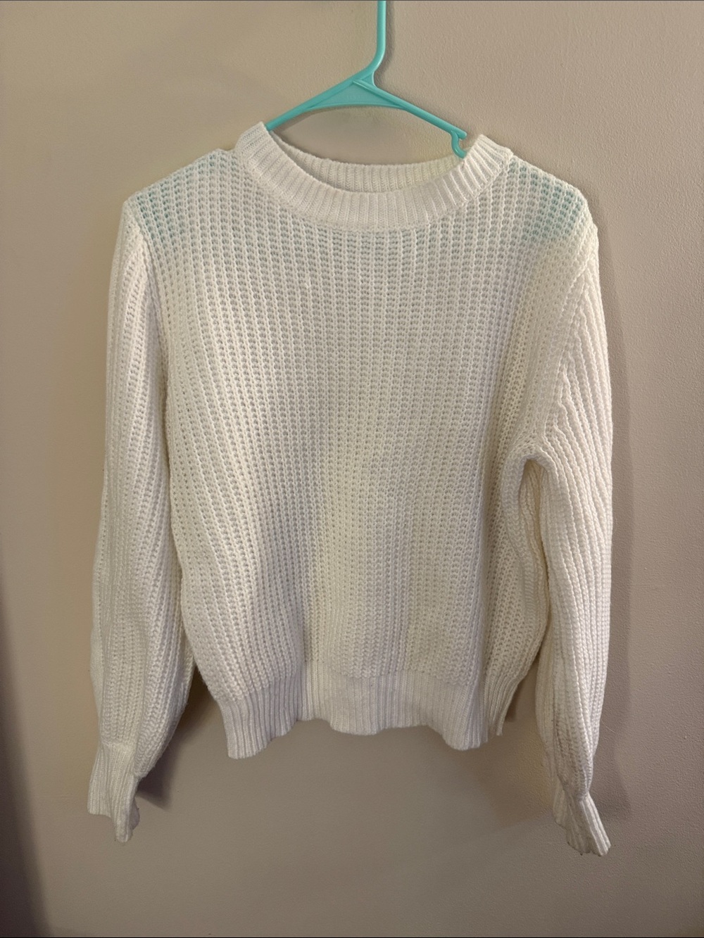 Classic Crewneck Knit Sweater - White